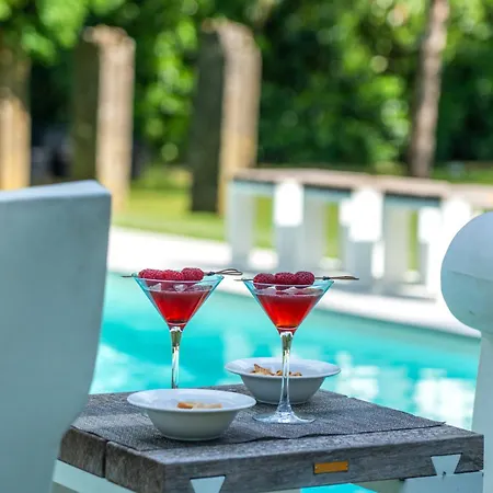Villa Vittoria - Lusso Con Piscina, Tennis, Jacuzzi E Palestra Lucca