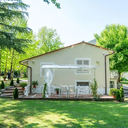 Vittoria - Lusso Con Piscina, Tennis, Jacuzzi E Palestra * Lucca