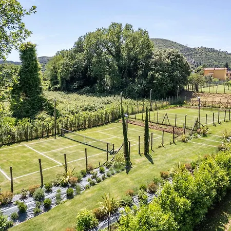 Villa Vittoria - Lusso Con Piscina, Tennis, Jacuzzi E Palestra Lucca
