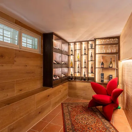 Vittoria - Lusso Con Piscina, Tennis, Jacuzzi E Palestra * Lucca