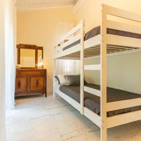 Vittoria ,tennis Court, Pool , Jacuzzi & Gym *